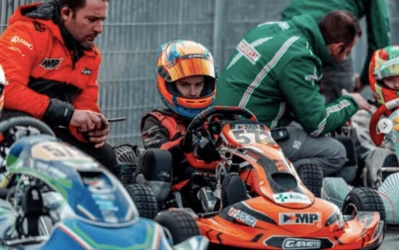 &iquest;Qui&eacute;n es Pedro Cueto? El joven piloto sin pierna que inspira a Checo P&eacute;rez