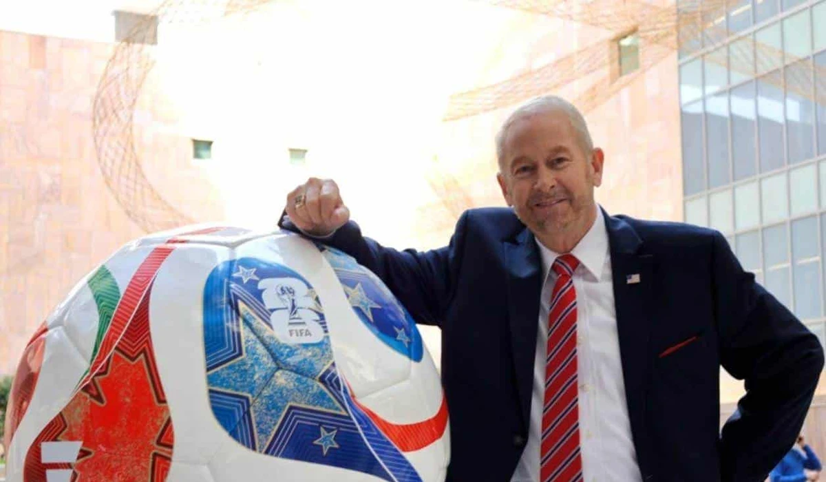 Ronald Johnson presume cooperación con México tras condena a traficante de personas