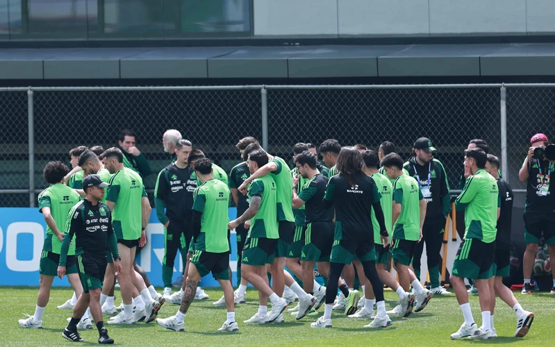 Selecci&oacute;n Mexicana: la &uacute;ltima pr&aacute;ctica en el CAR bajo lluvia previo a viaje a GDL