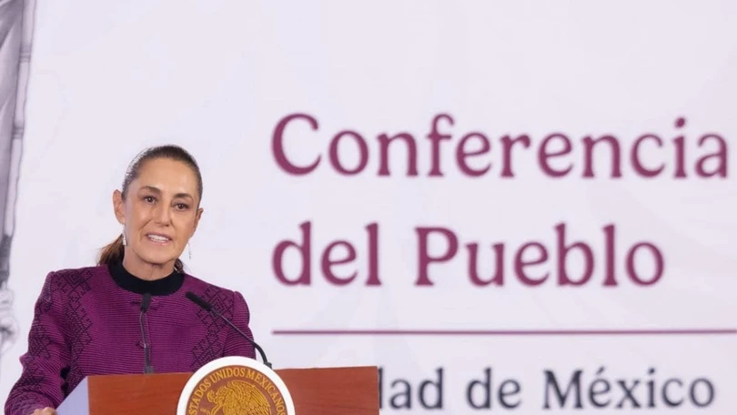 Sheinbaum presume mínimo histórico de homicidios y reta a críticos La presidenta sostuvo que la reducción de homicidios es resultado de programas sociales, inteligencia y coordinación entre instituciones de seguridad. Foto: Youtube @Gobierno de México (Captura de pantalla)