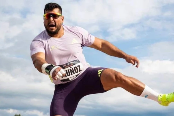 Uziel Muñoz se alza con oro en Estonia e impone su nueva mejor marca de temporada