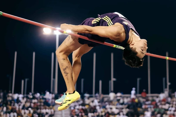 Erick Portillo finaliza sexto en la Liga Diamante Doha 2026
