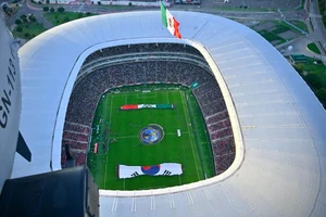 Fuerza A&eacute;rea Mexicana realiza el acto protocolario en el partido de M&eacute;xico vs. Corea del Sur