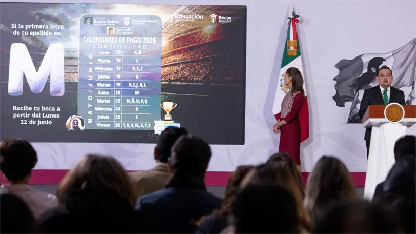 Beca Rita Cetina llegará a primarias con apoyo de 2 mil 500 pesos Madres y padres de familia reciben tarjetas del Banco del Bienestar para incorporar a estudiantes de primaria a la Beca Rita Cetina. Foto: Presidencia