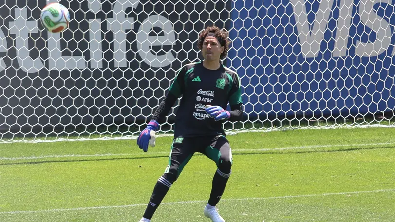 Guillermo Ochoa podría jugar ante Chequia, pero no de titular Foto: Cuartoscuro