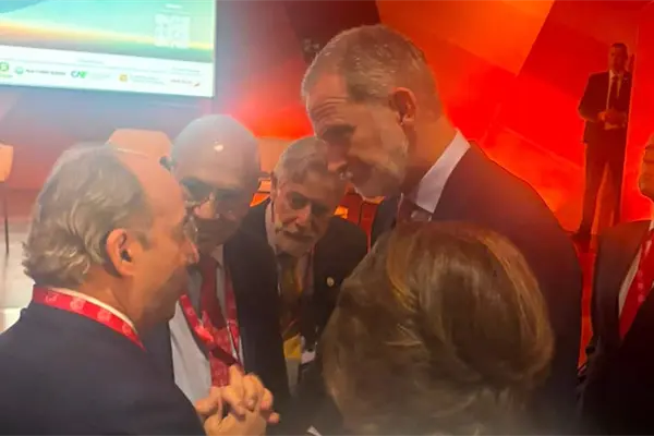 Felipe Calderón se reúne con rey Felipe VI de España