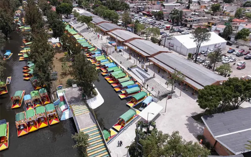 Anuncia Brugada plan integral para rescatar la ciudad lacustre de Xochimilco