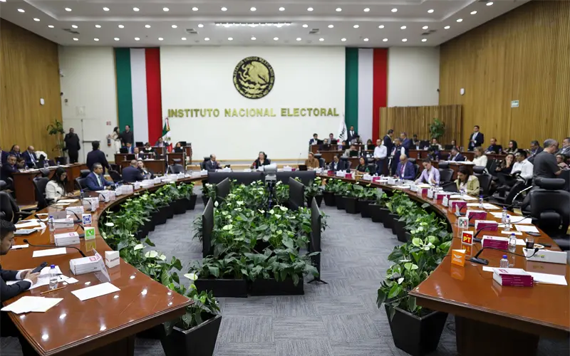 INE aprueba el registro a Somos M&eacute;xico y PAZ para ser partidos pol&iacute;ticos