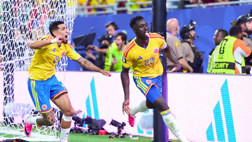 A Colombia le anularon un gol por una posici&oacute;n adelantada. Foto: MexSport