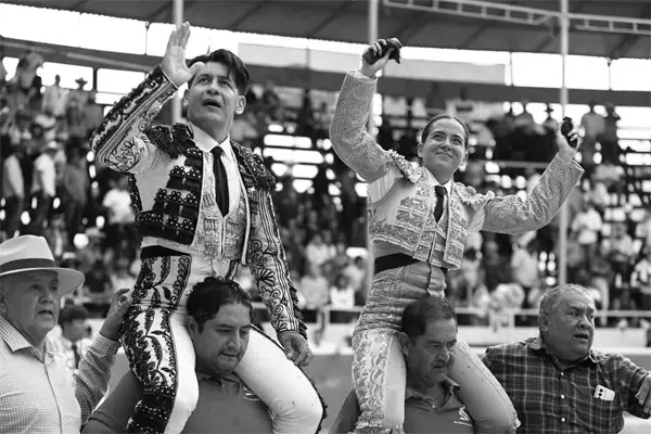 San Juan del R&iacute;o reivindica la fiesta con un doble triunfo