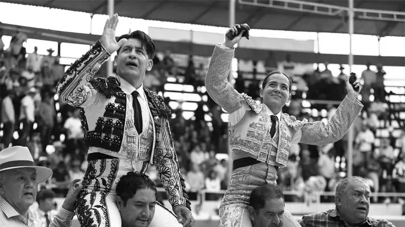 Los toreros dieron lo mejor de s&iacute; en una tarde que estuvo riesgo nuevamente por los amparos contra la tauromaquia. Foto: Manolo Briones