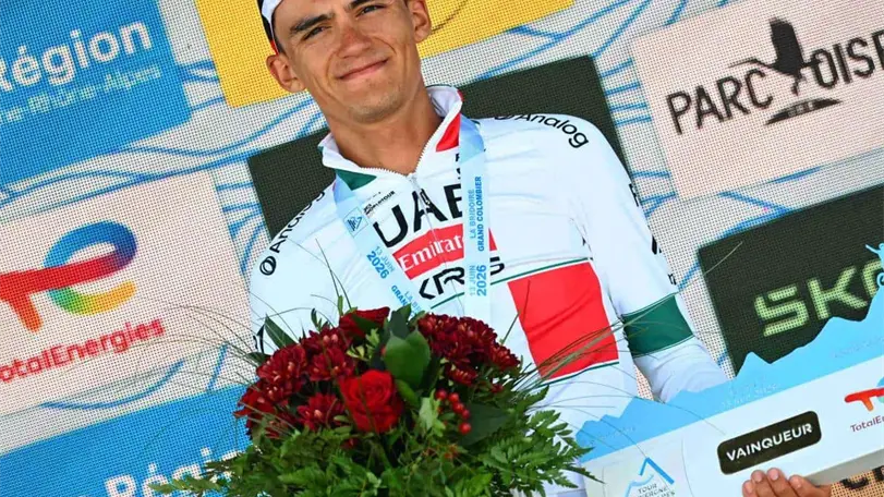 La presidenta Claudia Sheinbaum public&oacute; un mensaje en X para felicitar a Isaac del Toro por su victoria en la segunda etapa del Tour de Francia 2026. Foto: Mexport