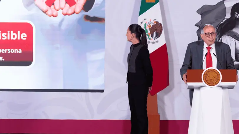 La revisi&oacute;n de almacenes detect&oacute; millones de medicamentos e insumos caducados; el gobierno busca establecer responsabilidades. Foto: Presidencia