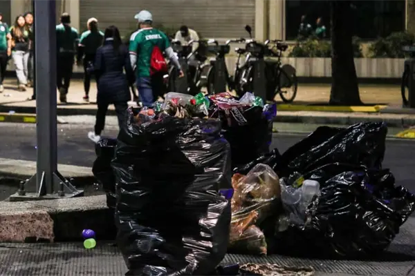 Basura, riñas, muertes: lo que dejó el festejo del triunfo del Tri