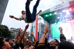 El &Aacute;ngel vive celebraciones hist&oacute;ricas: as&iacute; aument&oacute; la afici&oacute;n de M&eacute;xico partido a partido