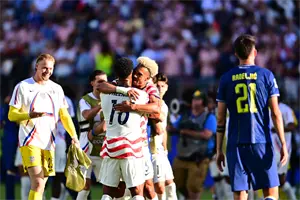 Estados Unidos derrot&oacute; sin problemas a Bosnia y va a octavos ante B&eacute;lgica