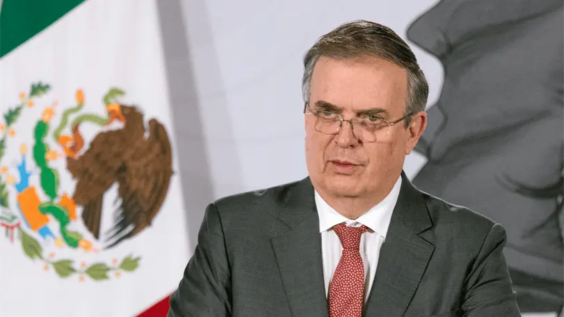El gobierno busca fortalecer la industria nacional con nuevos proyectos en el sector automotriz, farmac&eacute;utico y tecnol&oacute;gico. Foto: Presidencia