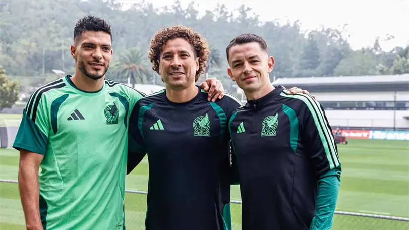 Que se den cuenta en el juego: Álvaro Fidalgo esconde a ingleses los efectos de la altura El seleccionado (el último de derecha a izquierda) considera que la altura sí afectará a los ingleses. Foto: Aracely Martínez