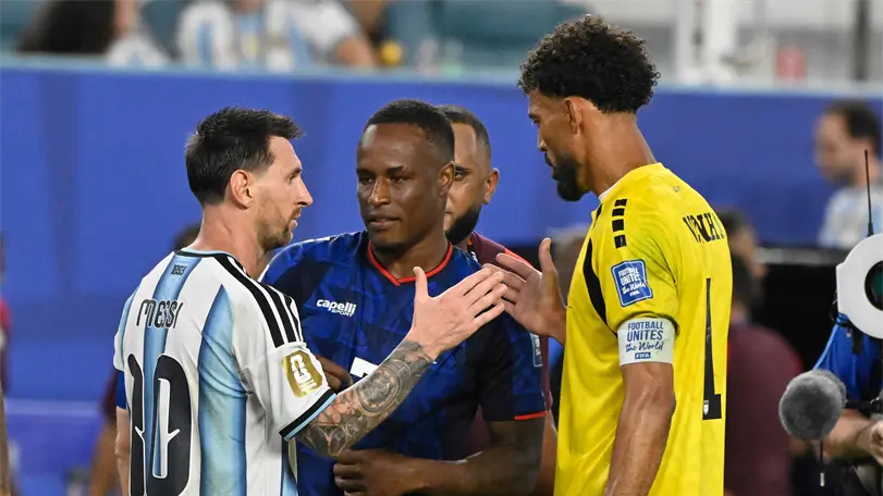 Argentina avanza sufriendo ante un Cabo Verde que los llevó a tiempos extra Argentina de Lionel Messi sufrió ante Cabo Verde por el pase a octavos. Foto: MexSport