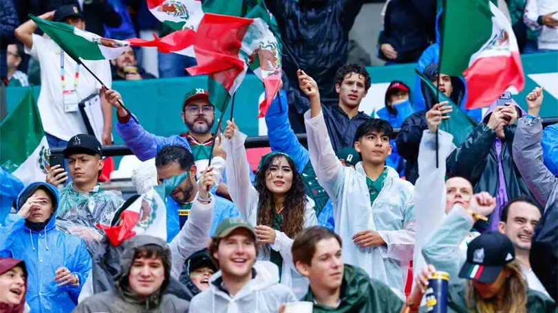 El Mundial logró lo que ni políticos ni iglesia, frenar la polarización Los aficionados mexicanos se unieron en torno a la selección nacional. Foto: Aracely Martínez