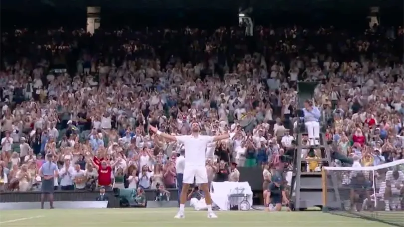 Novak Djokovic vs. Jannik Sinner: nuevo capítulo de su entrañable rivalidad por un boleto a la final de Wimbledon Novak Djokovic se prepara para un nuevo encuentro en Wimbledon. Foto: Captura de pantalla