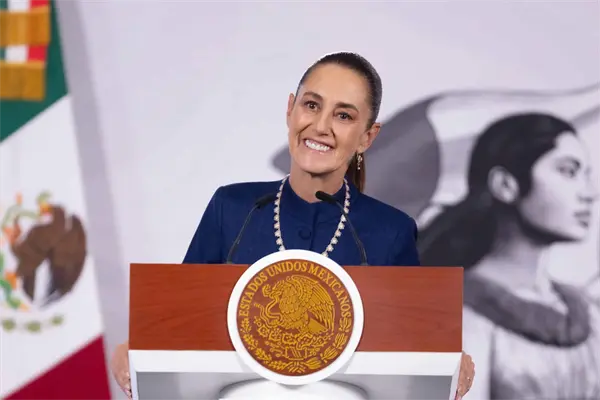 Sheinbaum rechaza disculpa de Feinmann y sale en defensa de la Selección Mexicana