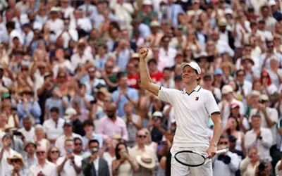 Sinner fulmina a Djokovic y va a la final de Wimbledon ante Zverev