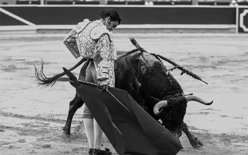 Morante deja destellos en una corrida de Álvaro Núñez que volvió a quedarse a medias