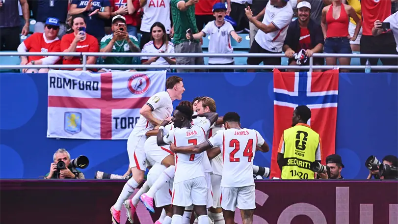 Inglaterra acaba con el sueño vikingo: avanza a semifinales entre polémicas arbitrales Pese a que los árbitros decidieron no aplicar un penal a favor de Inglaterra, esto no cambió el rumbo de Los Leones. Foto: Mexsport