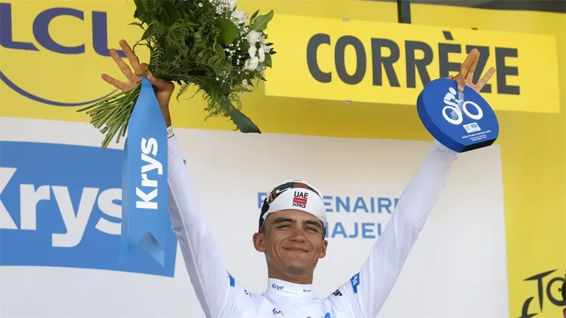 Isaac del Toro se mantiene tercero tras etapa 9 del Tour de Francia 2026 Isaac del Toro se mantiene tercero en la general con el maillot blanco tras etapa 9 del Tour de Francia 2026. Foto: EFE