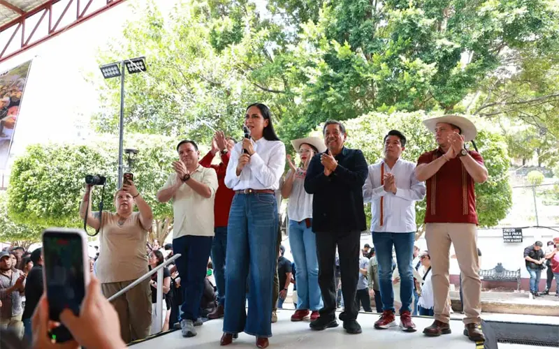 Cierra Morena filas con la presidenta en la defensa de mexicanos en el exterior