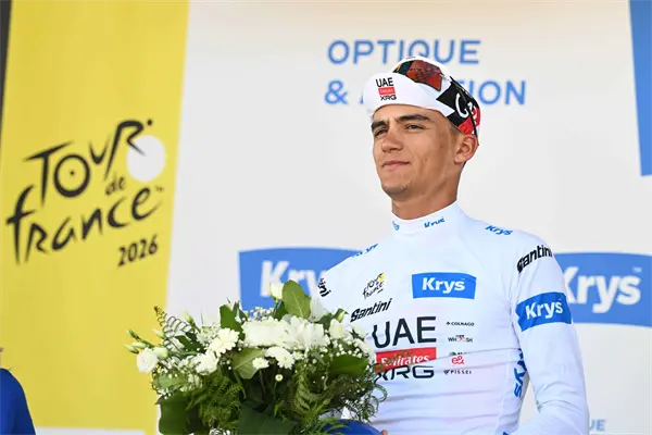 Isaac del Toro se derrumba: cae al s&eacute;ptimo lugar en la general del Tour de Francia 2026 y pierde el maillot blanco