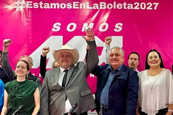 Juli&aacute;n LeBar&oacute;n entra a la contienda: anuncia su candidatura por la gubernatura de Chihuahua