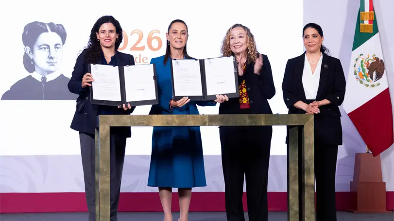 México unifica una ley para perseguir feminicidio en las 32 entidades Claudia Sheinbaum presentó la iniciativa de Ley General del Feminicidio, acompañada por integrantes de su gabinete responsables de la estrategia jurídica, de procuración de justicia y de atención a las mujeres. Foto: Presidencia