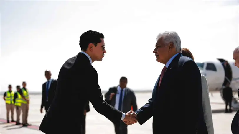 El presidente de Panam&aacute;, Jos&eacute; Ra&uacute;l Mulino, fue recibido en M&eacute;xico por el canciller Roberto Velasco &Aacute;lvarez y autoridades paname&ntilde;as antes de su reuni&oacute;n con la presidenta Claudia Sheinbaum. Foto: SRE