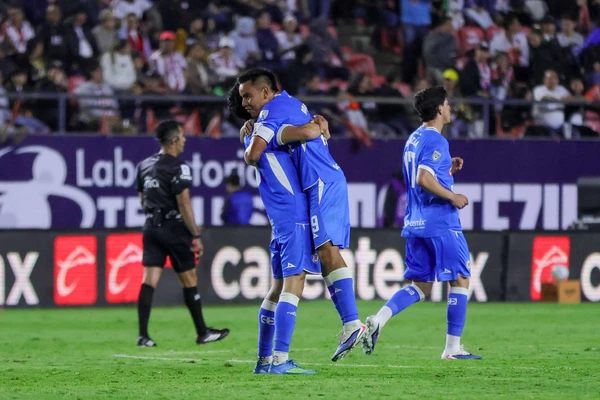 Cruz Azul estrena su corona en el Apertura 2026: remonta a San Luis con doblete de Jeremy Márquez