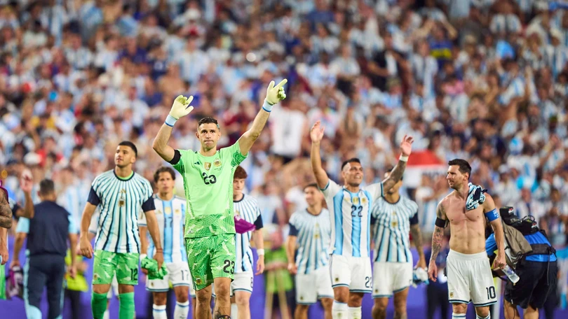 El portero dijo que d&iacute;as antes del debut en la Copa del Mundo ante Argelia, solamente pod&iacute;a atajar con la mano izquierda. Foto: MexSport