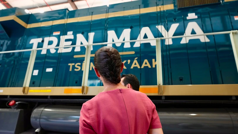 Tren Maya de carga estará listo para enero, asegura Sheinbaum El Tren Maya comenzará a hacer corridas de carga a partir de enero. Foto: Presidencia