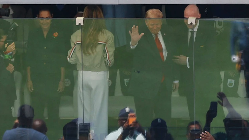 Mundial 2026: Sheinbaum y Trump llegan a ver la Final España vs Argentina Trump y Sheinbaum se encontrarán ubicados en el mismo palco que los mandatarios de Canadá y el Rey Felipe VI de España. Foto: EFE