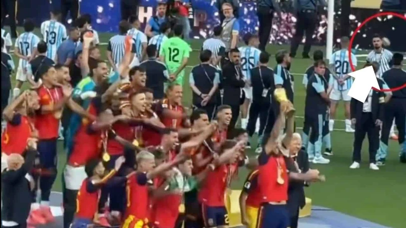 ¿Quién fue el único argentino que respetó la celebración de España en la final del Mundial 2026? SS: @joaofrreire