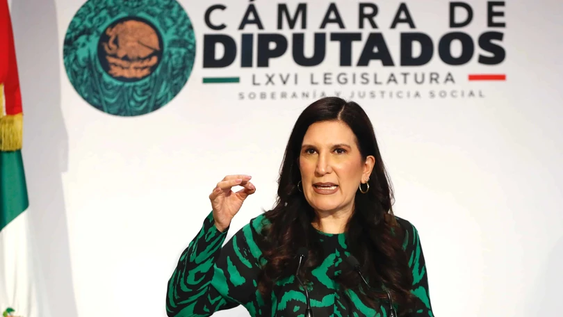 Ernesto Ruffo es un preso político, acusa Kenia López Rabadán Kenia López Rabadán salió a la defensa de Ernesto Ruffo Appel. Foto: Cámara de Diputados.
