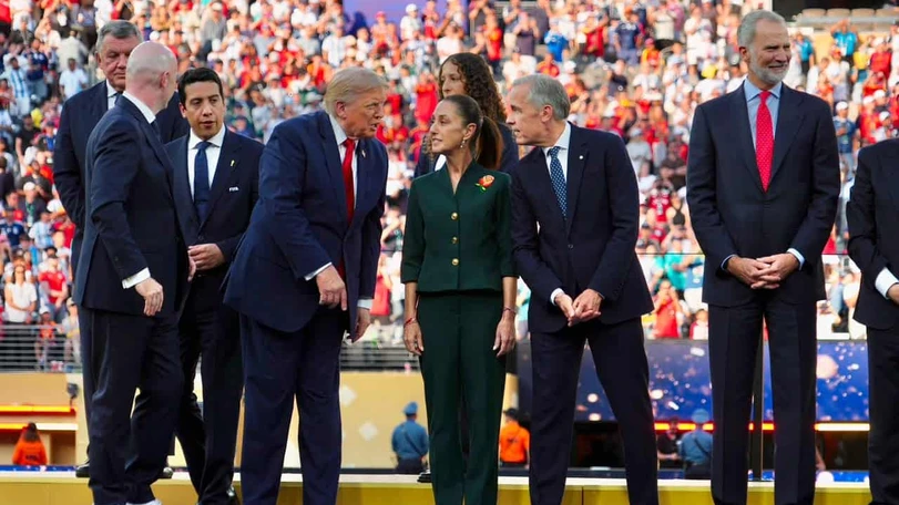 Claudia Sheinbaum defendi&oacute; su asistencia a la final del Mundial y destac&oacute; el di&aacute;logo con Donald Trump, Mark Carney y Felipe VI. Foto: Presidencia