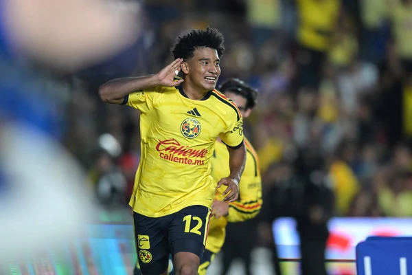 Isaías Violante respondió críticas: Se burlaban de la plantilla del América y ahora somos líderes