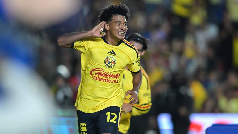 Isaías Violante respondió críticas: Se burlaban de la plantilla del América y ahora somos líderes Isaías Violante ha sabido aprovechar muy bien el espacio que le ha dejado Alejandro Zendejas quien se encuentra en proceso de rehabilitación. Foto: MexSport