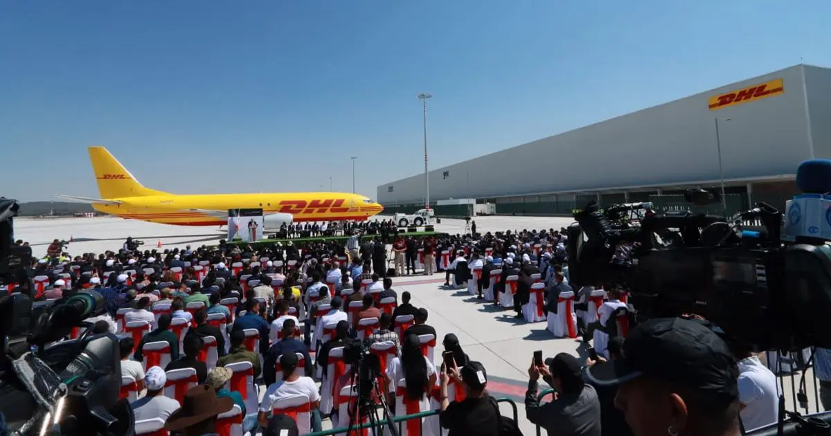 Arriba primer vuelo de carga DHL en el AIFA Daniel Galeana