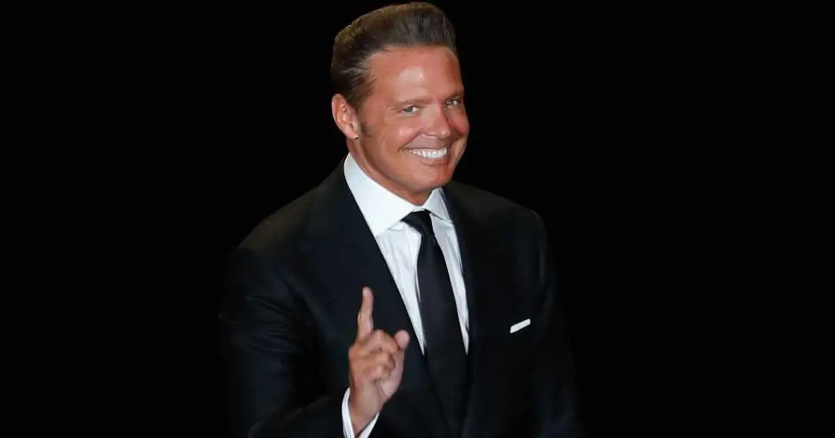 Luis Miguel ofrecerá una gira de quince conciertos en su regreso a España el próximo año Luis Miguel ofrecerá una gira de quince conciertos en su regreso a España el próximo año