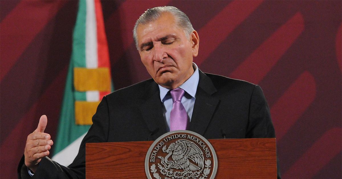 Entre los poderes Ejecutivo, Legislativo y Judicial no hay pleitos ni conflictos: Segob CIUDAD DE MÉXICO, 27ABRIL2023.- Adán Augusto López, secretario de Gobernación, encabeza la conferencia mañanera durante la ausencia del presidente de México, Andrés Manuel López Obrador, luego de que se contagiara de Covid-19. FOTO: DANIEL AUGUSTO /CUARTOSCURO.COM