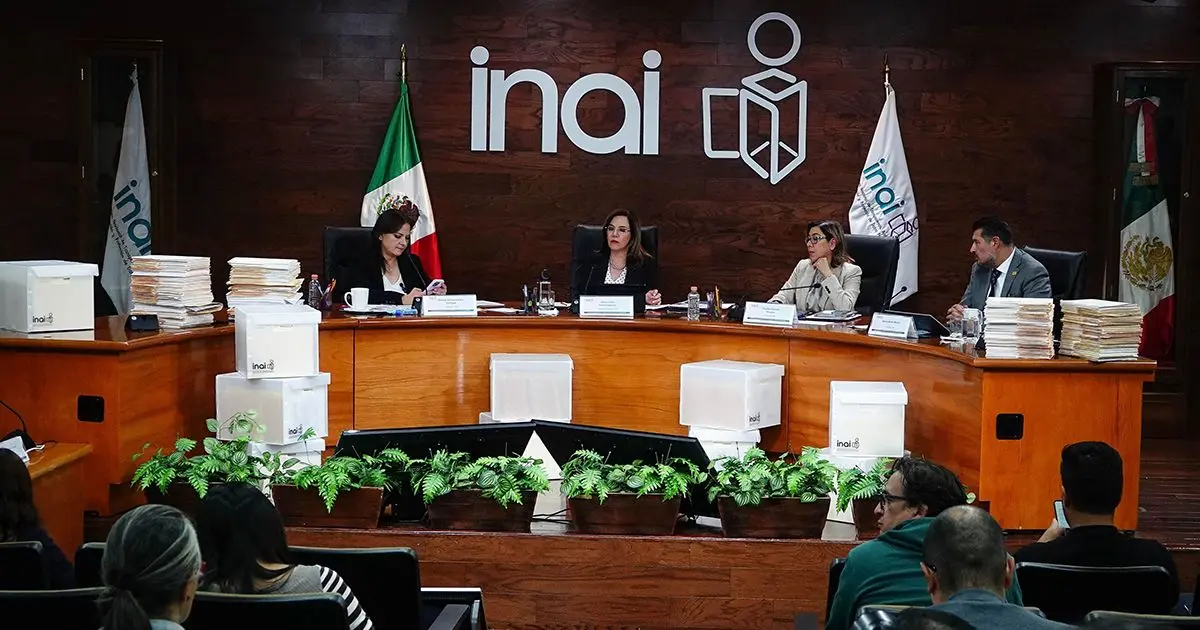 Confía INAI que sea en periodo ordinario cuando el Senado acuerde nombramientos pendientes CIUDAD DE MÉXICO, 02MAYO2023.- Norma Julieta del Río, Blanca Ibarra, Josefina Vergara y Adrián Alcalá, comisionados del inai, encabezaron la conferencia de prensa para tratar temas relacionados a la situación actual del Instituto Nacional de Transparencia, Acceso a la Información y Protección de Datos Personales (inai)esto en el Salón de Sesiones del Pleno del instituto.
FOTO: ROGELIO MORALES /CUARTOSCURO.COM