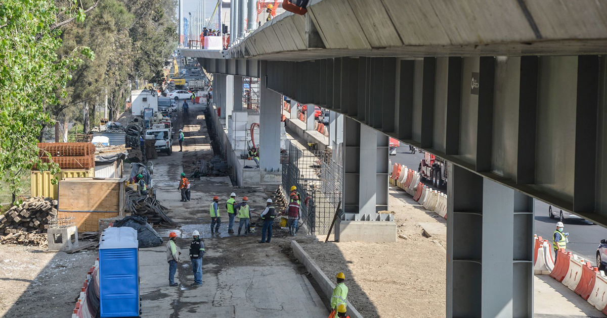 Línea 3 del Cablebús, en su primera etapa transportará diariamente a 36 mil pasajeros a través de 40 torres CIUDAD DE MÉXICO, 27NOVIEMBRE2021.- Avance de obras del Trolebús Elevado sobre eje 8 Sur en Iztapalapa.
FOTO: MARIO JASSO/CUARTOSCURO.COM