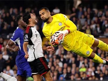 Imagen de la nota: Se le acaba crédito a Raúl Jiménez en el Fulham; lo sacaron al 53 en derrota ante Chelsea